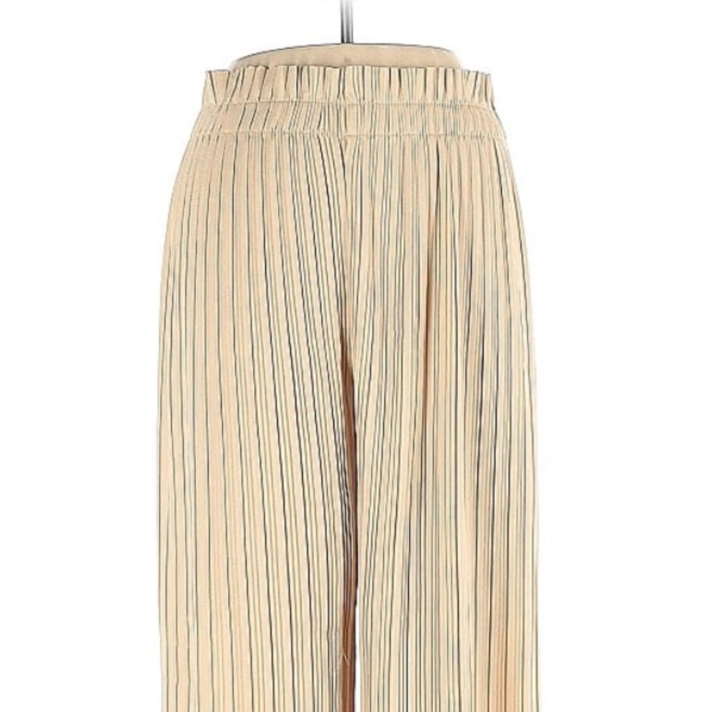 Zara Beige Pleated Trousers